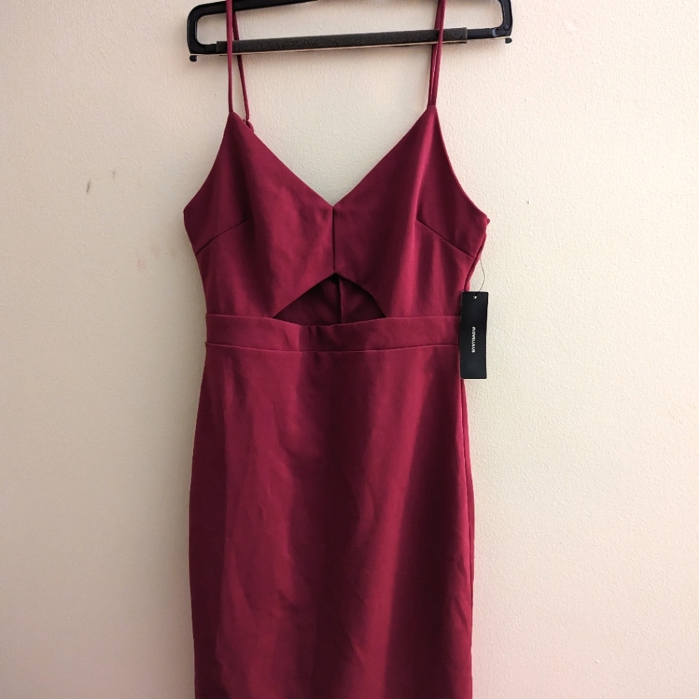 Deep pink bodycon midi dress